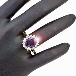 3 CARAT SAPPHIRE OVAL RING, 18 FACETED DIAMONDS, 1982, 14kt GOLD, Sz 5 1/2,